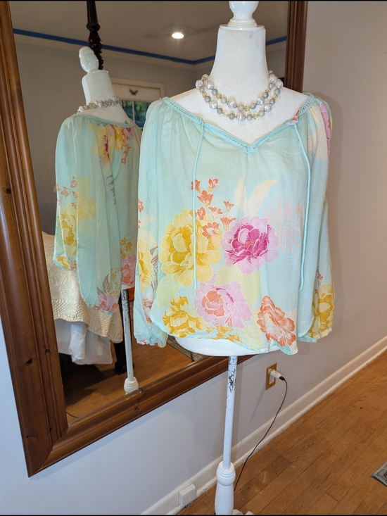 FARM Rio Tops - 💯 Cotton FARM Rio Pastel Mint Floral Peasant Blouse with Pink and Yellow Blooms